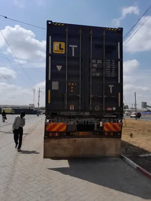 Transport.Trailers . Distribution .CBD.