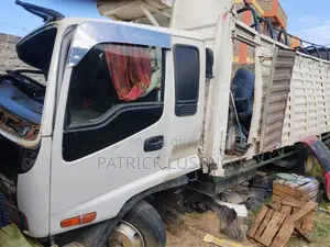 Isuzu FRR Lorry