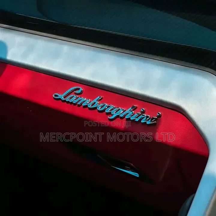 Lamborghini Urus Base 4dr AWD 2020 Pearl