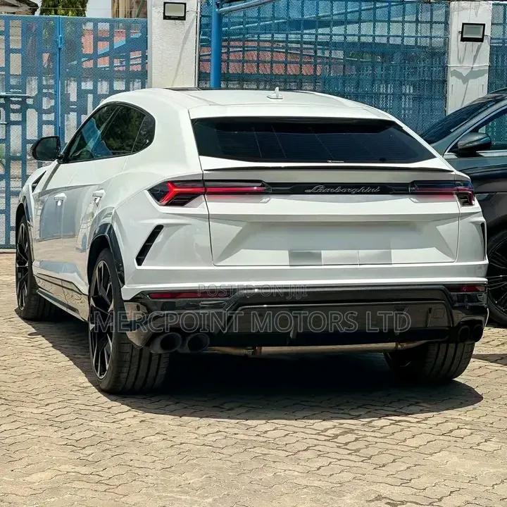 Lamborghini Urus Base 4dr AWD 2020 Pearl