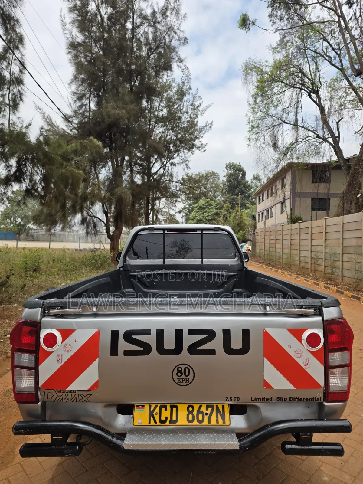 Isuzu D-MAX 2015 Silver