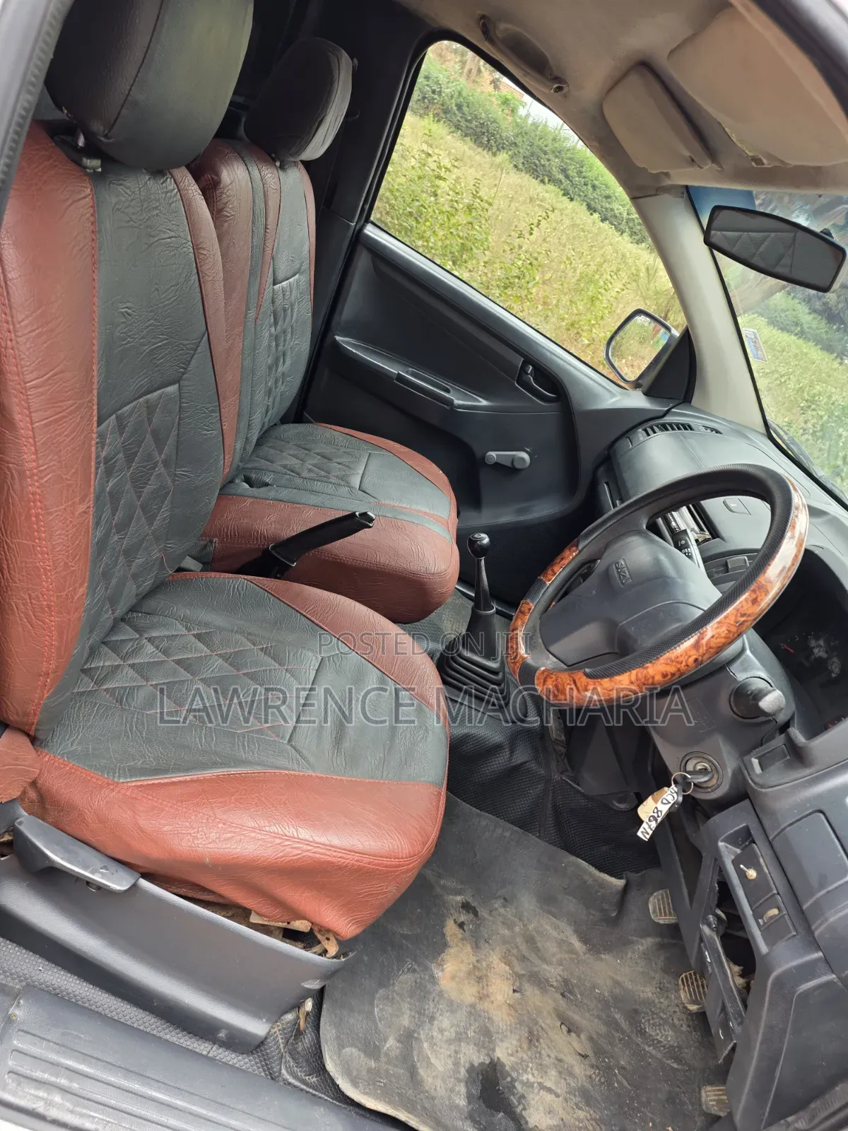 Isuzu D-MAX 2015 Silver