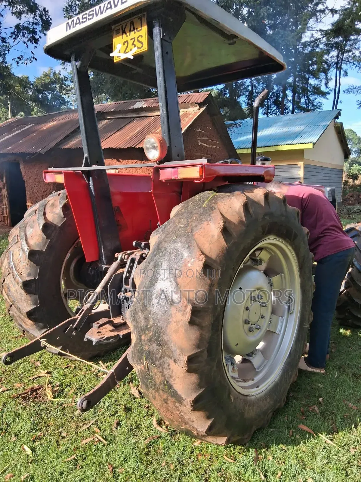 Tractor Massey Ferguson 390 Four Wheel Kaj