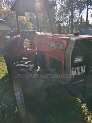 Tractor Massey Ferguson 390 Four Wheel Kaj