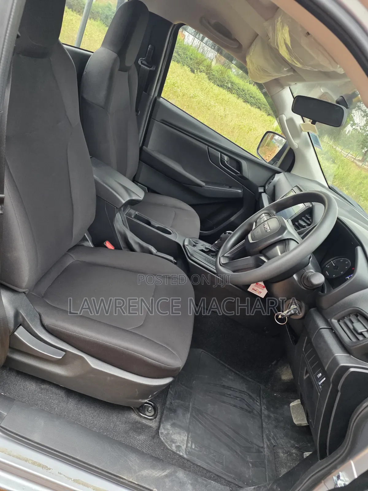 Isuzu D-MAX 2026 Silver