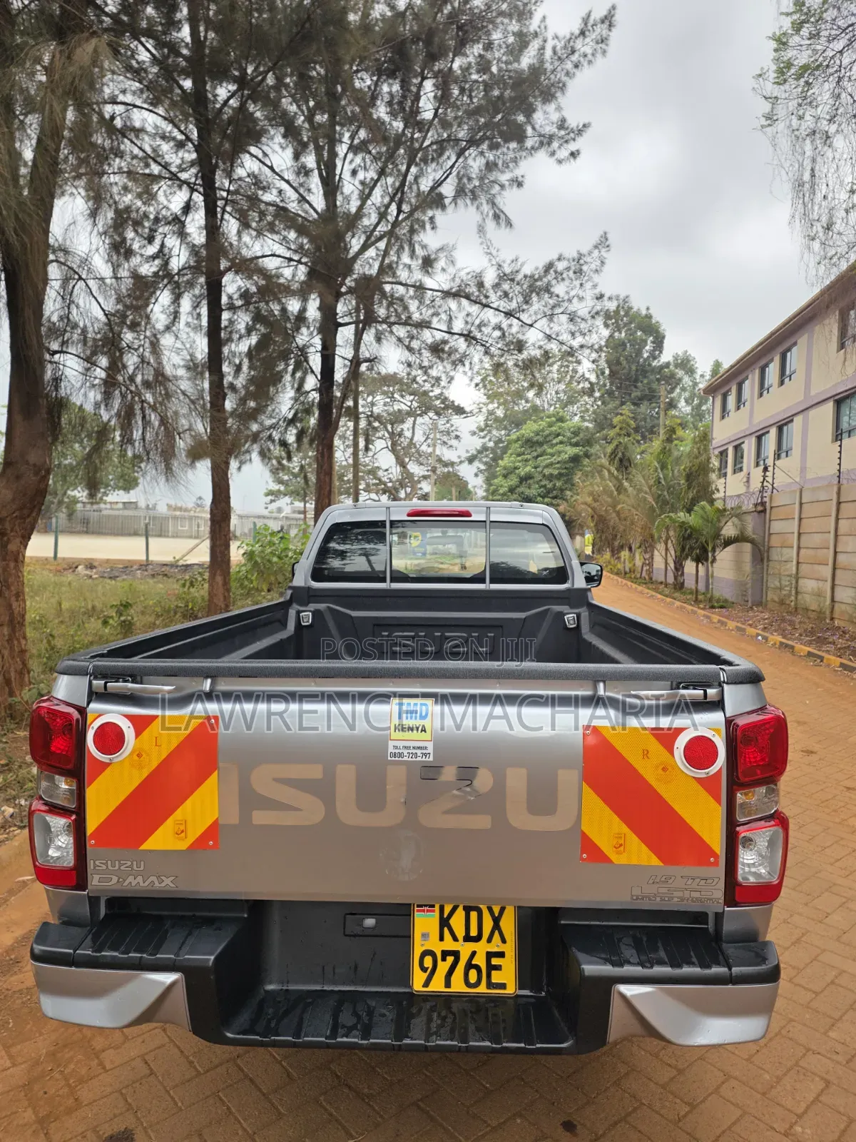 Isuzu D-MAX 2026 Silver