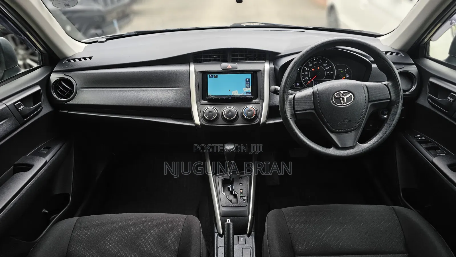Toyota Corolla Fielder 2019 Silver