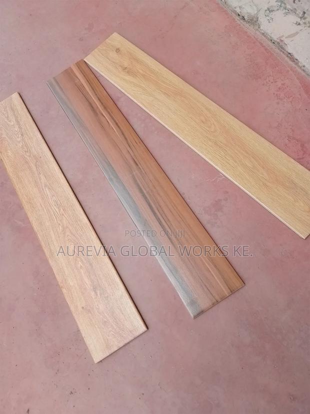 Timber Floor Tiles/Ceramic Wooden Tiles