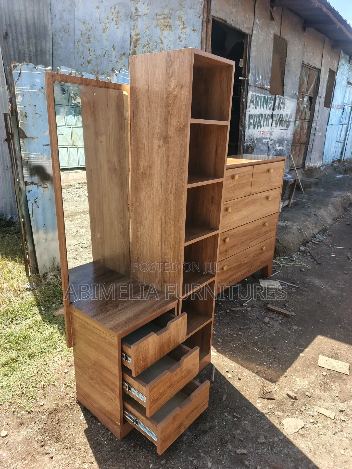 Dressing Console
