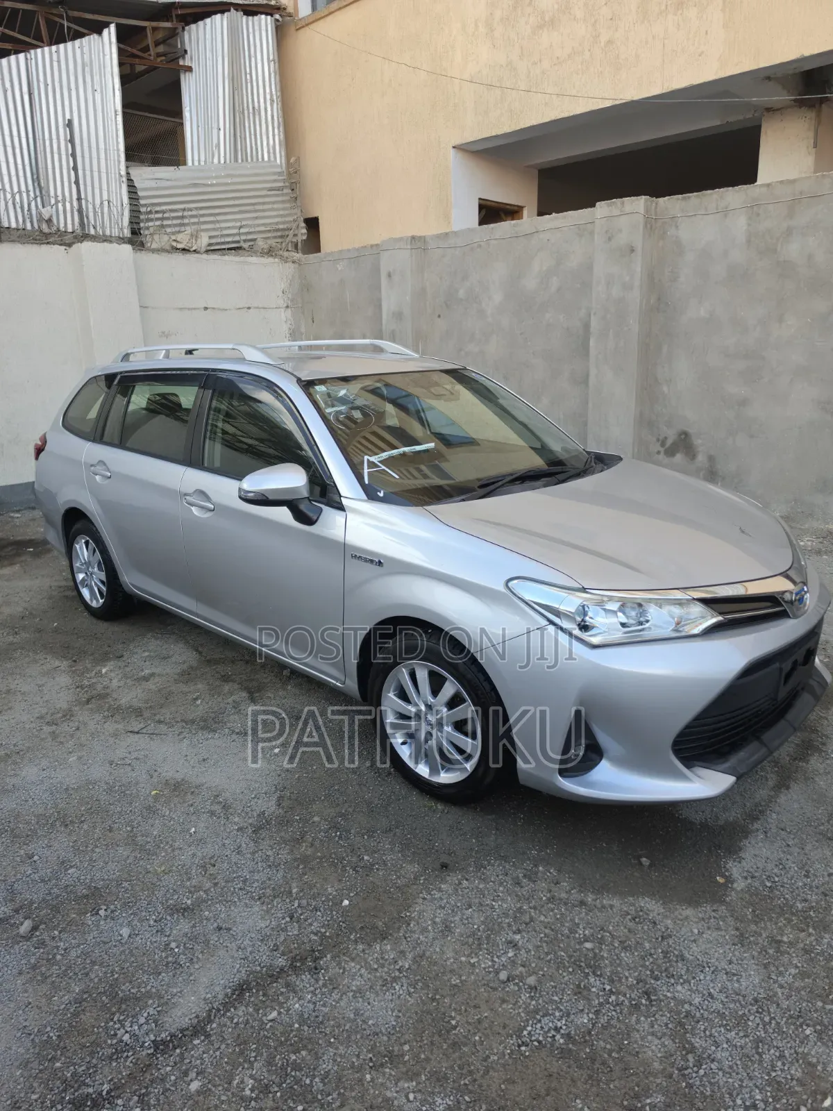 Toyota Corolla Fielder 2019 Silver