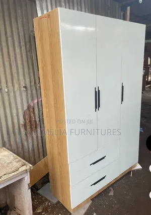 Modern 3door Wardrobe