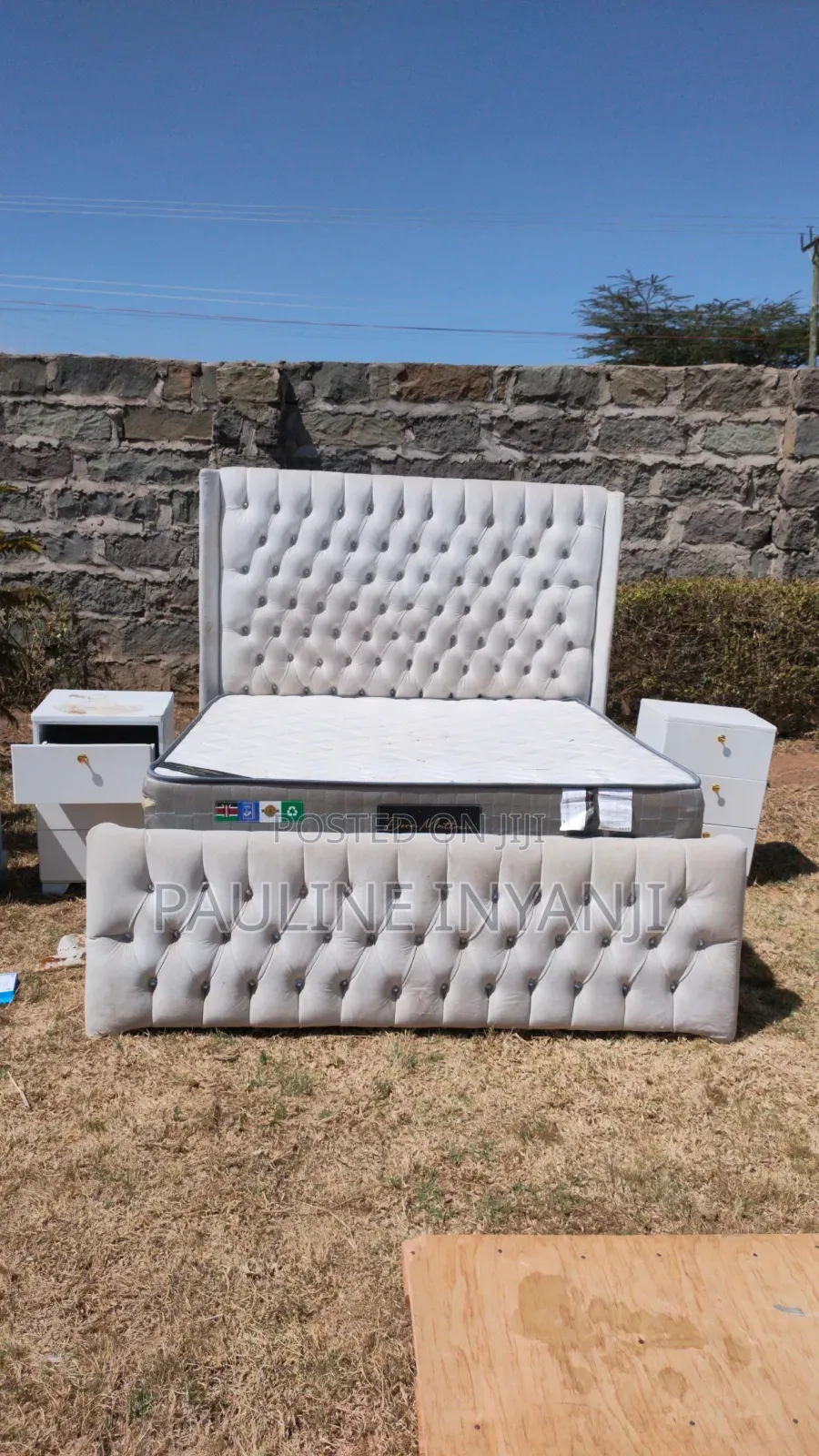 5by 6 White Chester Bed With Side Draws