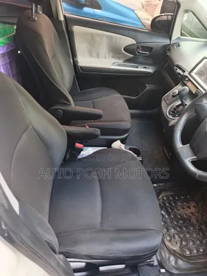 Toyota Wish 2012 White