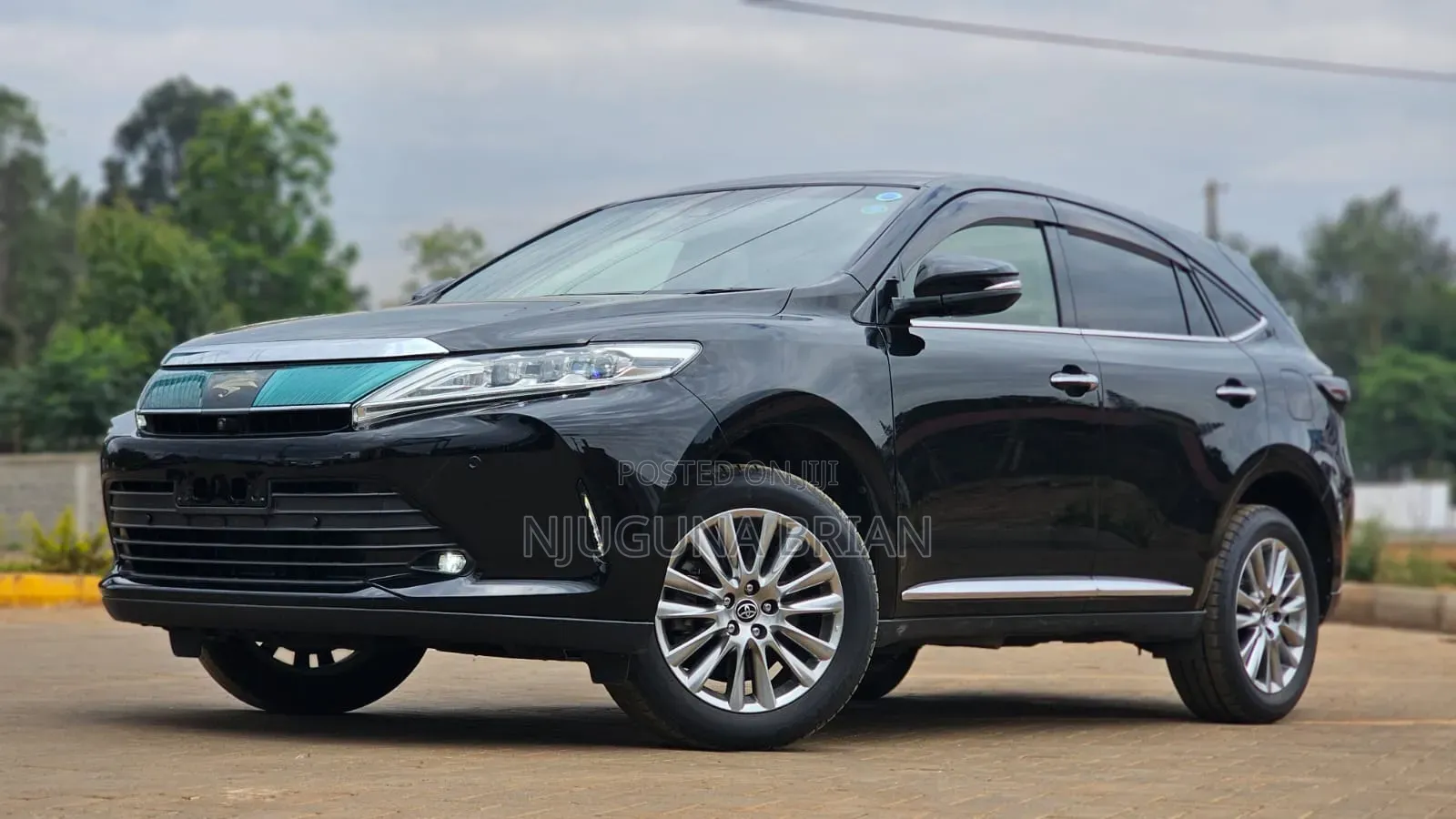 Toyota Harrier 2.0 2019 Black