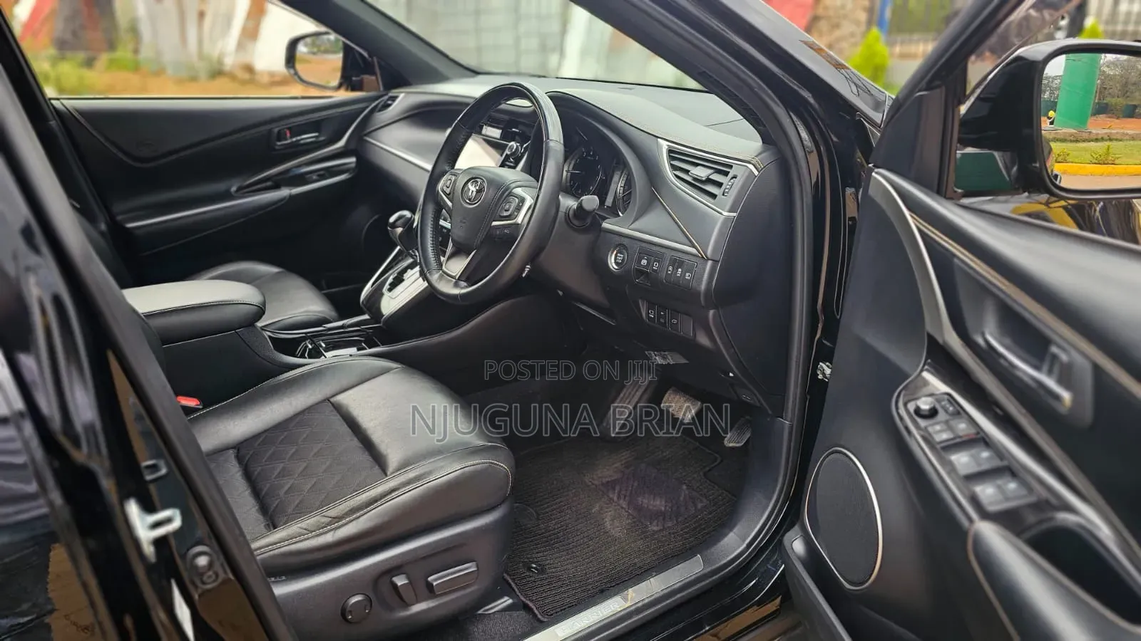 Toyota Harrier 2.0 2019 Black