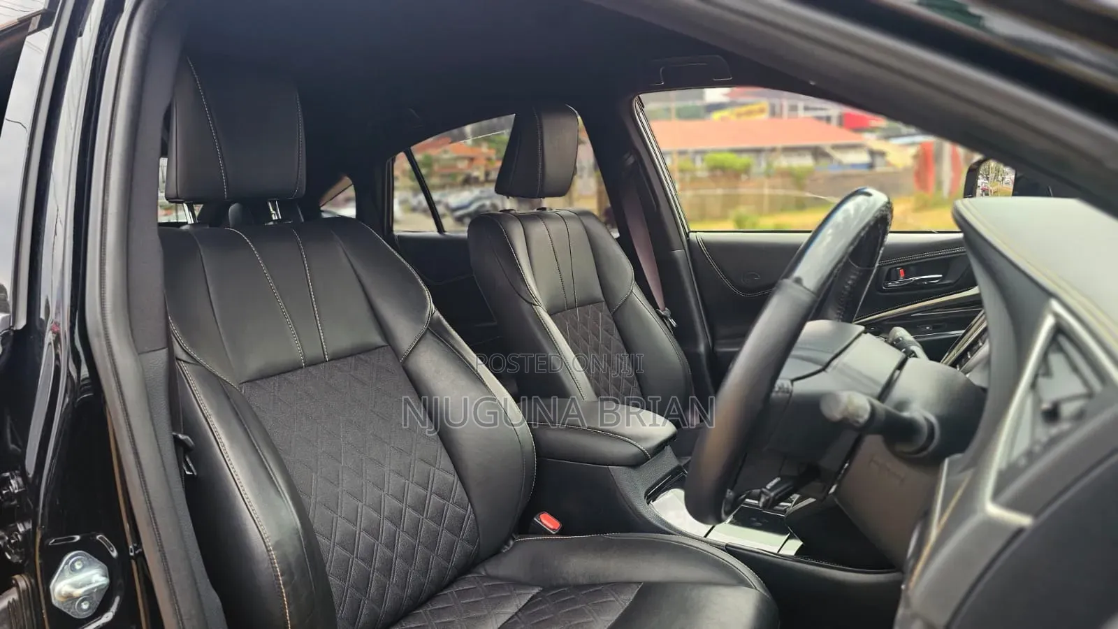 Toyota Harrier 2.0 2019 Black