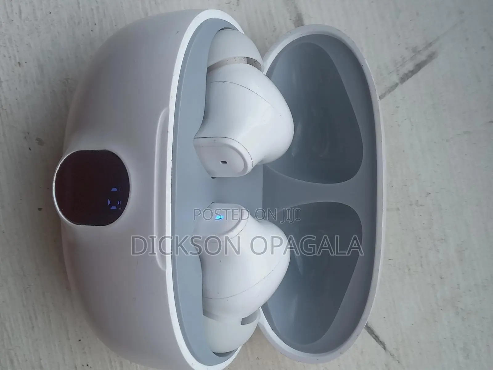 Earbuds for Sell
