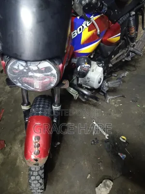 Bajaj Boxer 125 2021 Red