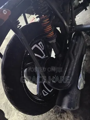 Bajaj Boxer 125 2021 Red