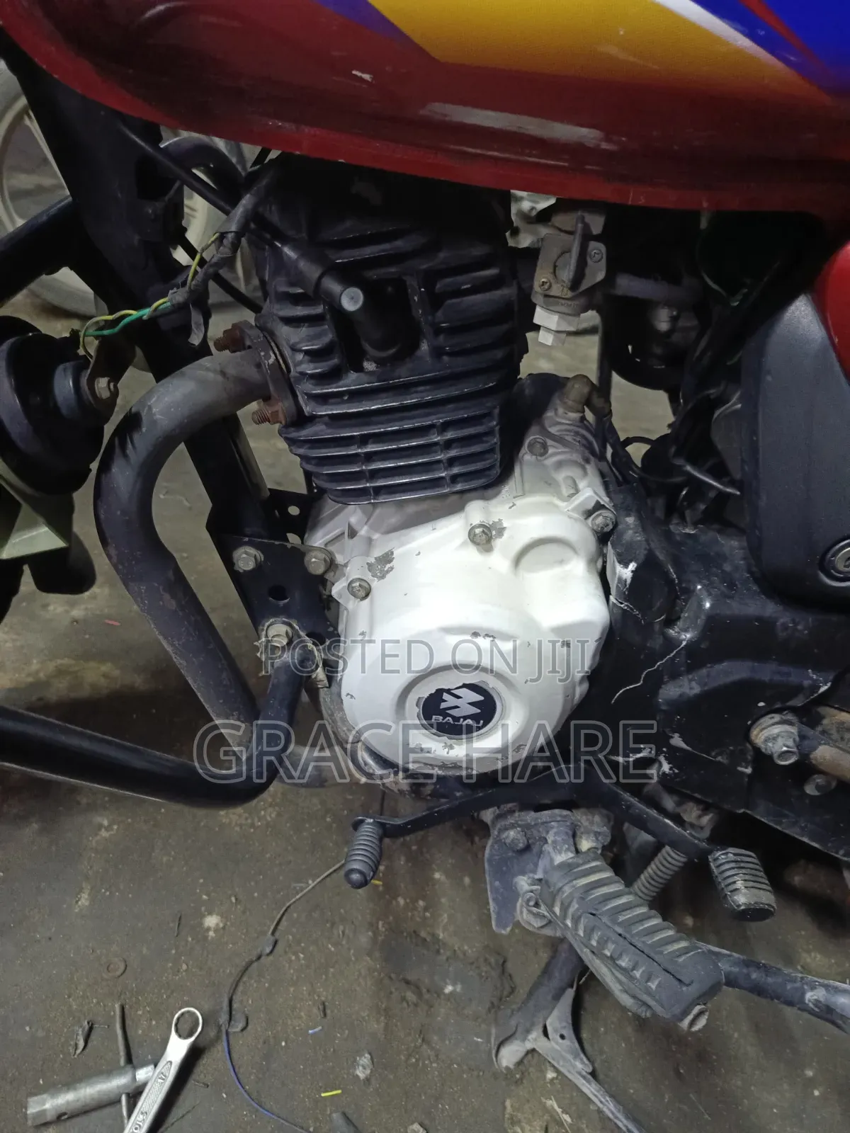 Bajaj Boxer 125 2021 Red