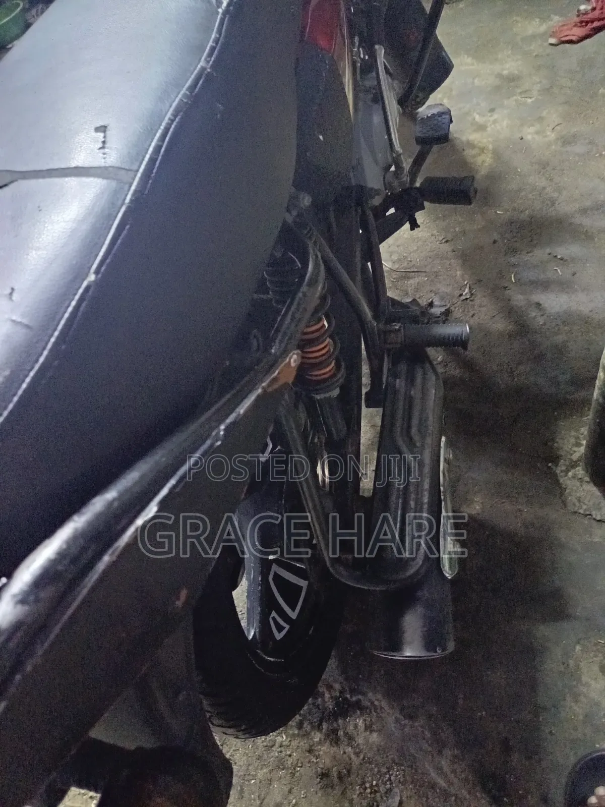 Bajaj Boxer 125 2021 Red