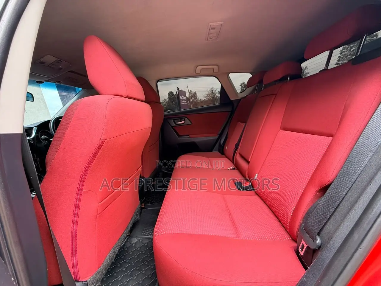 Toyota Auris 2014 Red