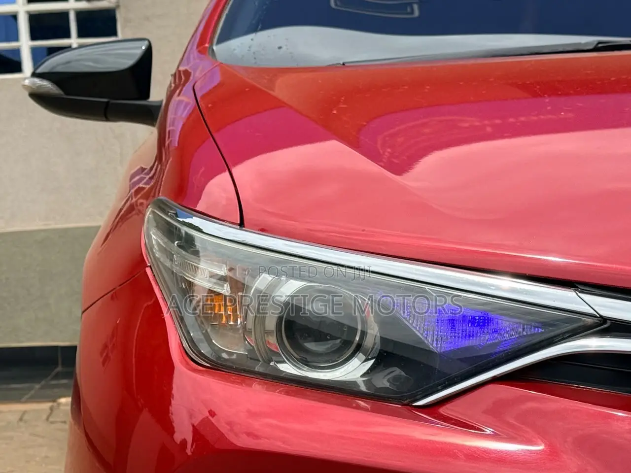 Toyota Auris 2014 Red