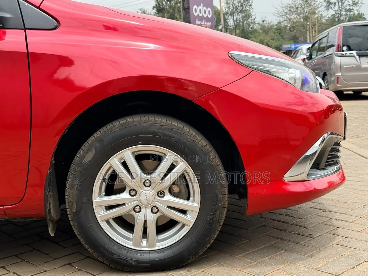 Toyota Auris 2014 Red