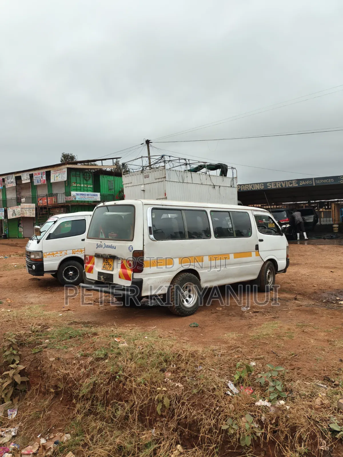 Toyota HiAce 2003 White