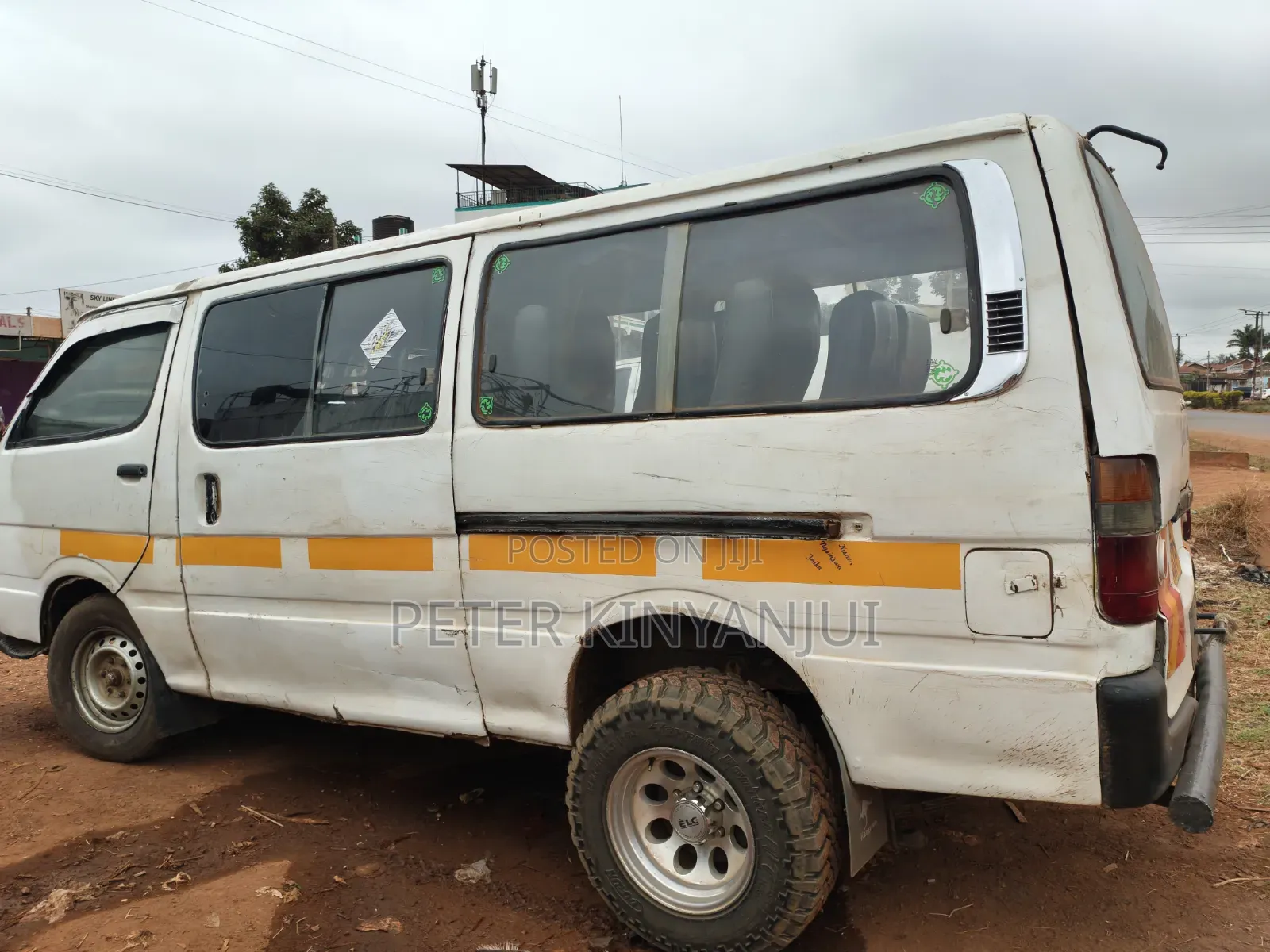 Toyota HiAce 2003 White