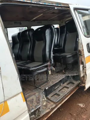 Toyota HiAce 2003 White