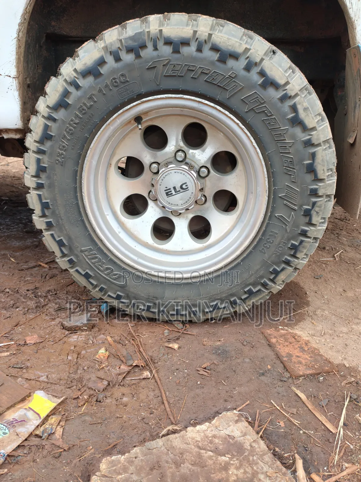 Toyota HiAce 2003 White