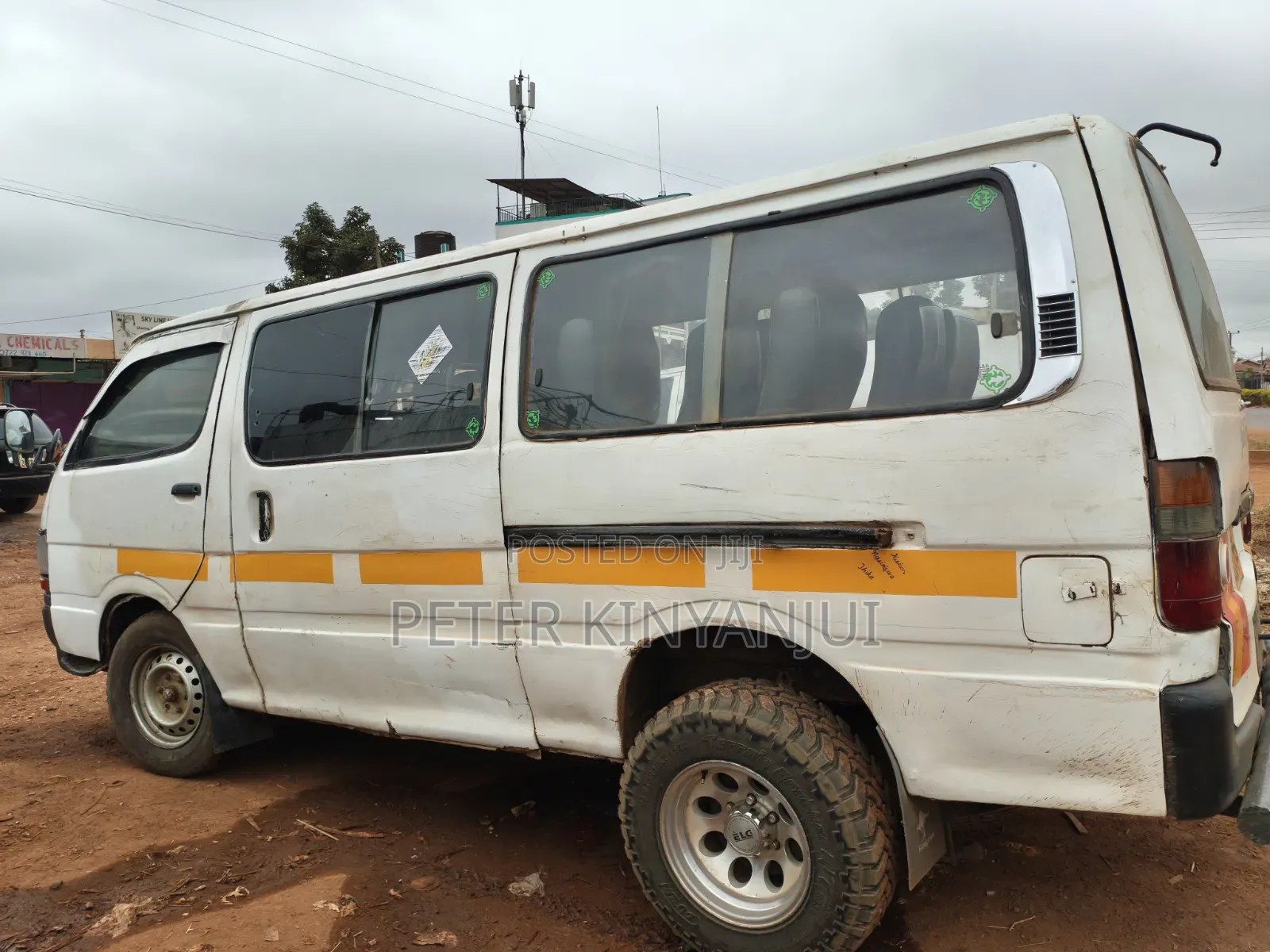 Toyota HiAce 2003 White