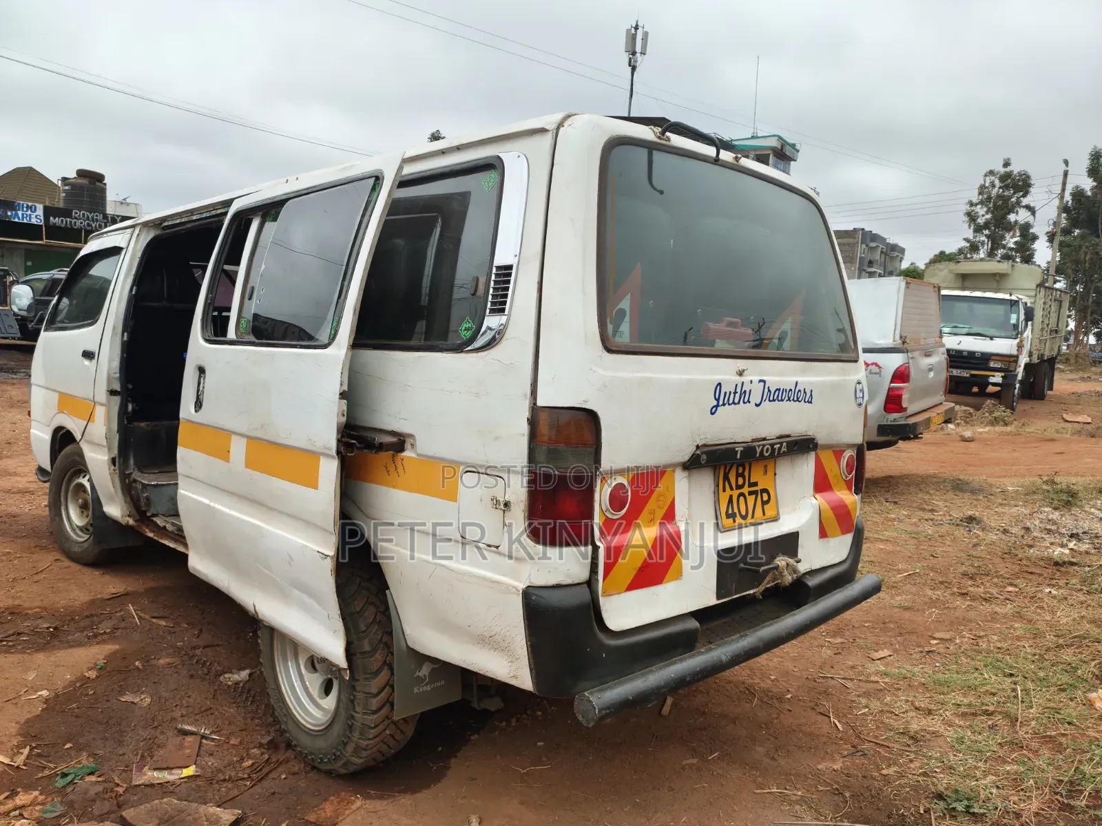 Toyota HiAce 2003 White