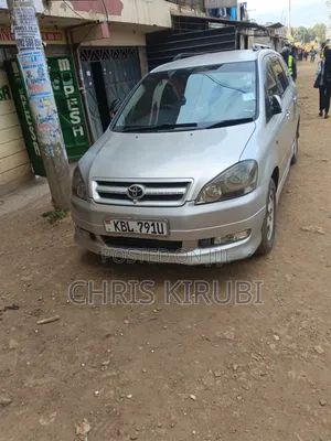 Toyota Ipsum 2003 Silver