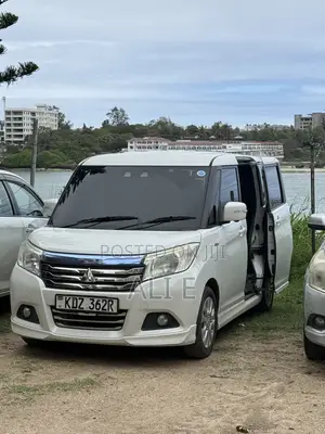 Mitsubishi Delica 2019 White