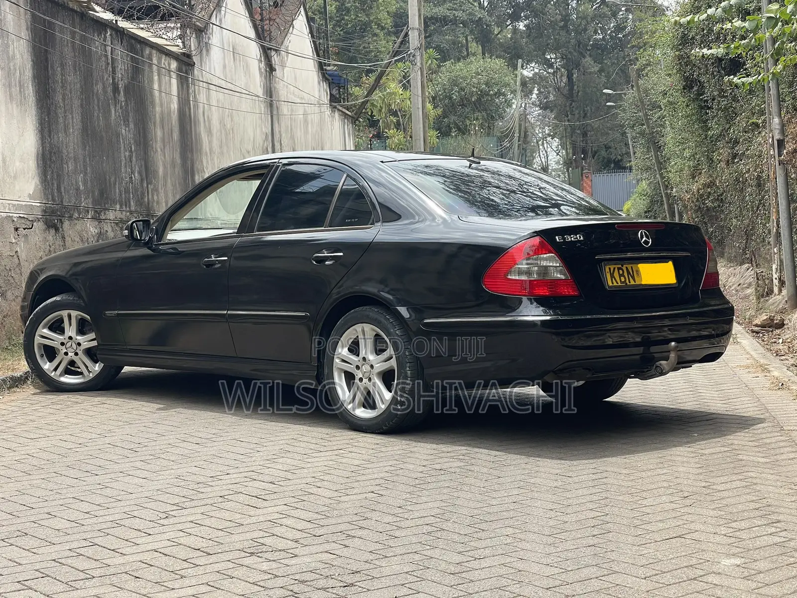 Mercedes-Benz E320 2004 Black