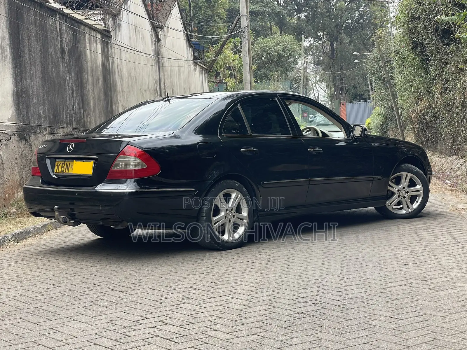 Mercedes-Benz E320 2004 Black