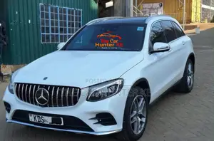Mercedes-Benz C250 2017 White
