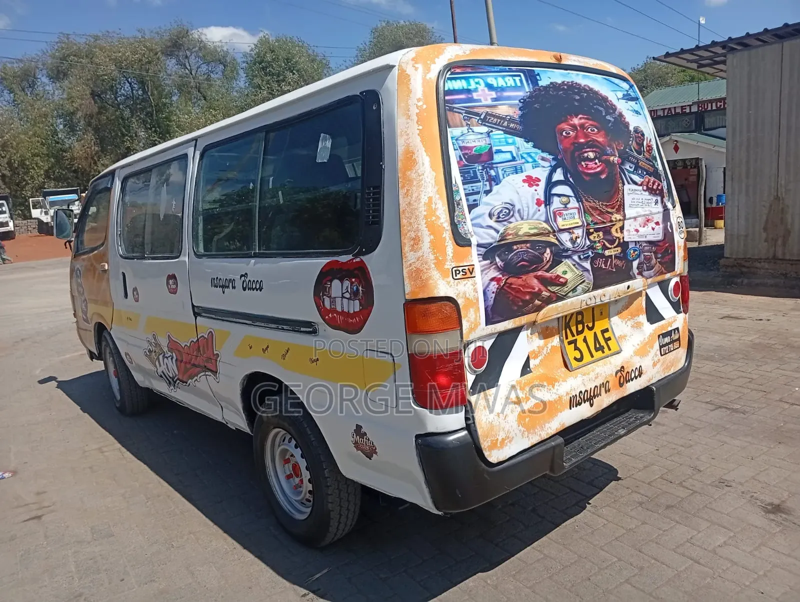 Toyota HiAce 2002 White