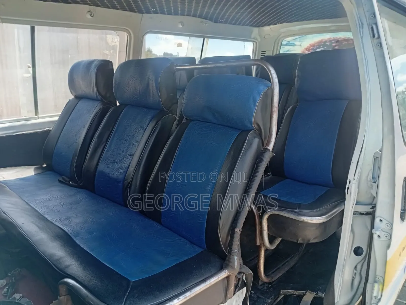 Toyota HiAce 2002 White