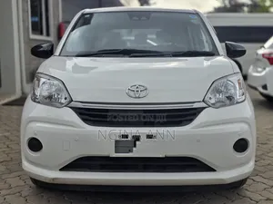 Toyota Passo 2019 White