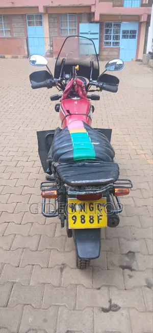 Honda 2022 Red