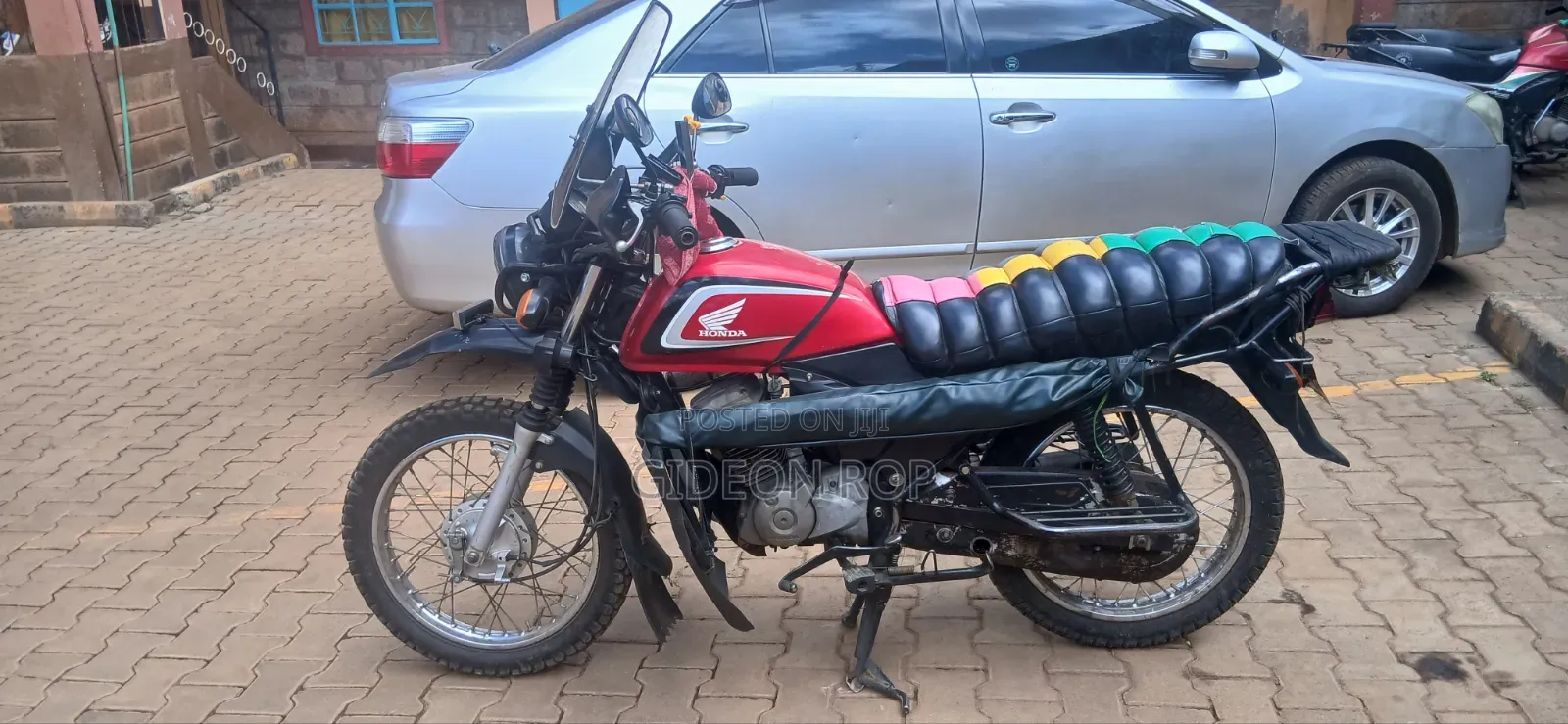 Honda 2022 Red