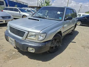 Subaru Forester 2.0 S 2000 Silver