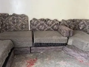 Selling Arabian Seating
