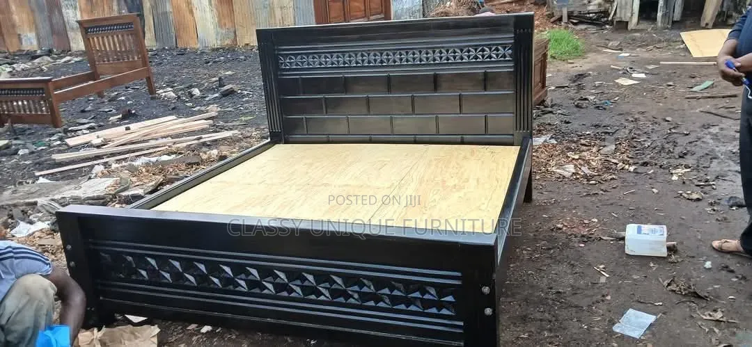 Black Wooden Bed 5x6