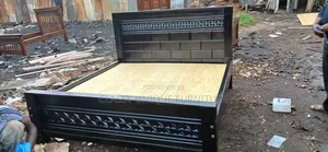 Black Wooden Bed 5x6