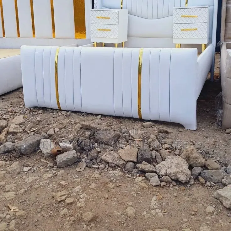 White Chester 5x6 With Drawers