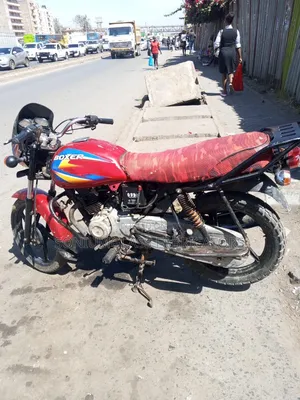 Bajaj Boxer 150 UG 2021 Red